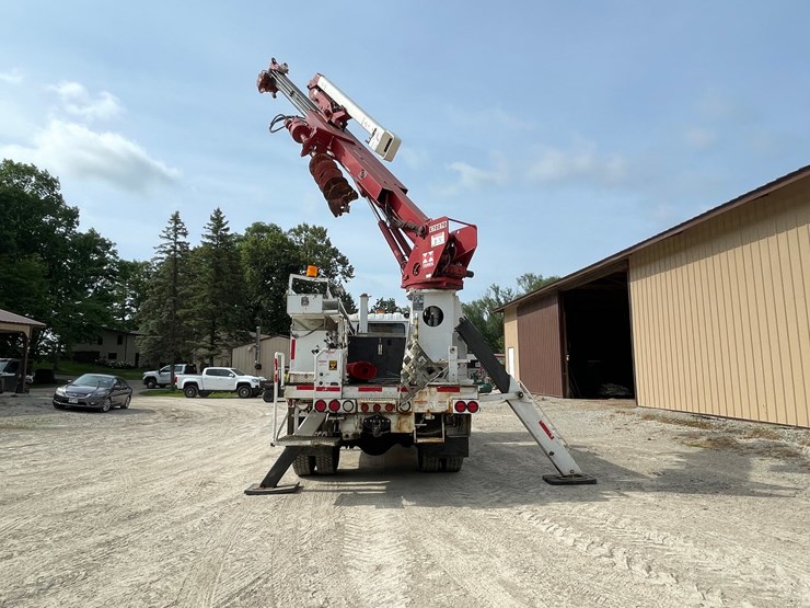 2002-gmc-t8500-image-6