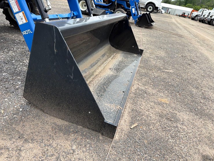 new-holland-workmaster-35-image-12
