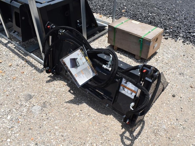 44"-mini-4-in-1-combo-bucket-image-2