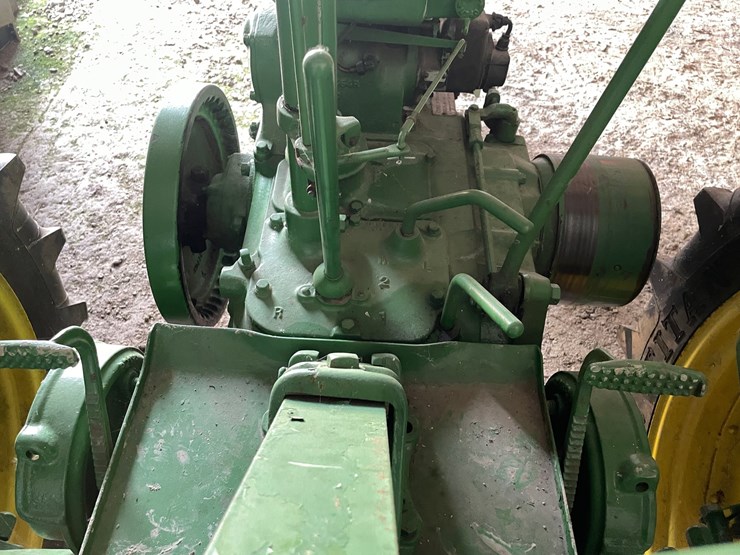 john-deere-model-b-image-22