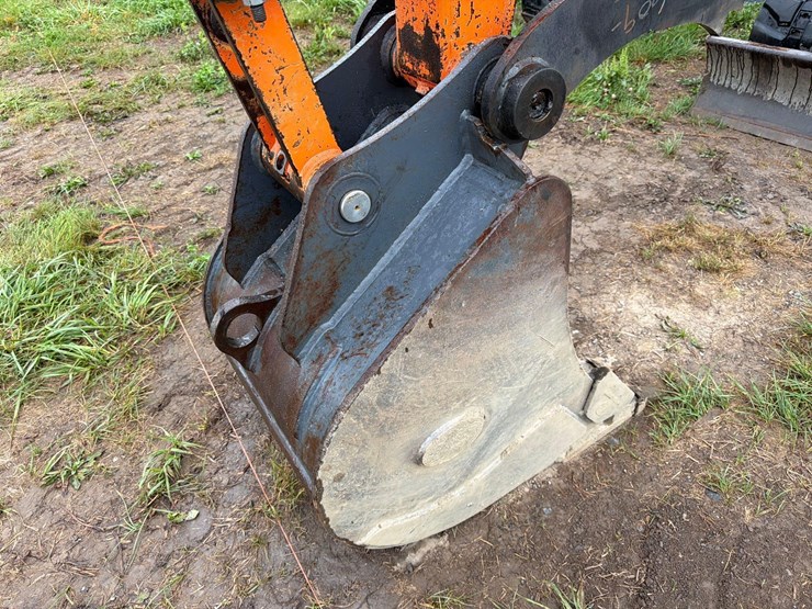 2019-doosan-dx85r-3-image-18