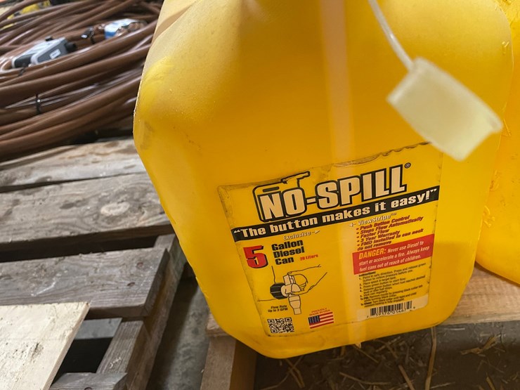 #8751-•-(4)-5-gallon-diesel-cans-image-2