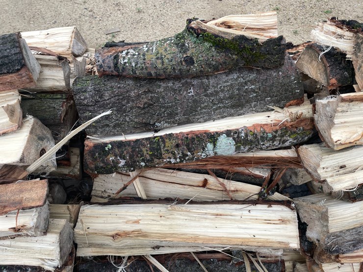 #3432-•-pallet-of-poppler-split-firewood-image-10