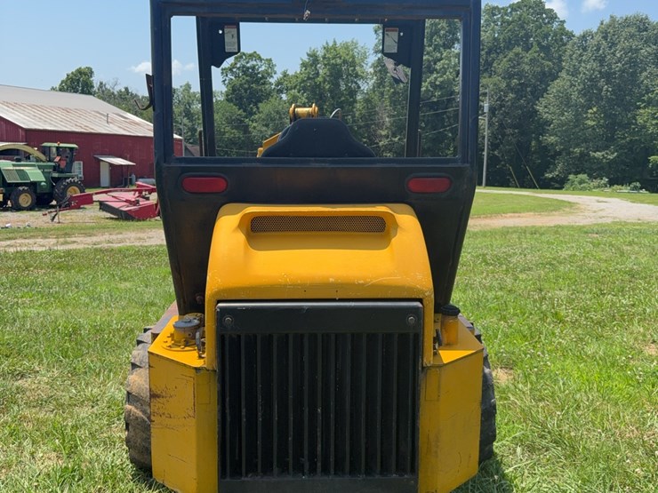 wrangler-4500-loader-image-2