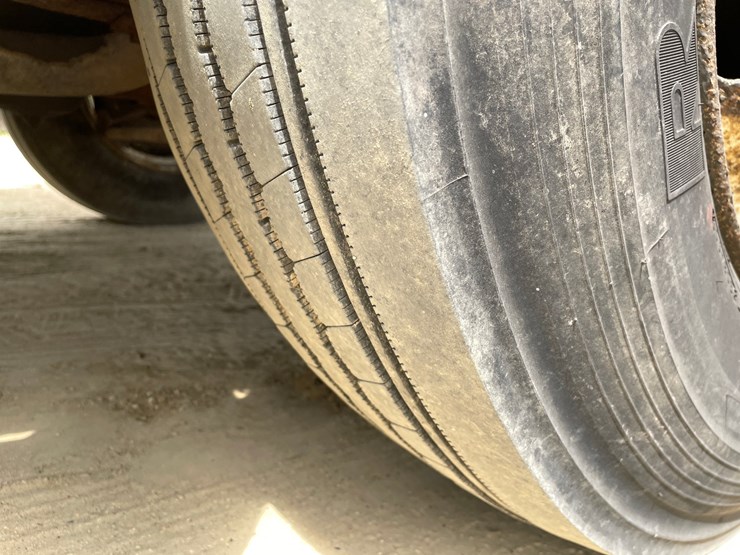 #204-•-1988-international-straight-truck-(has-wi-title)-image-118