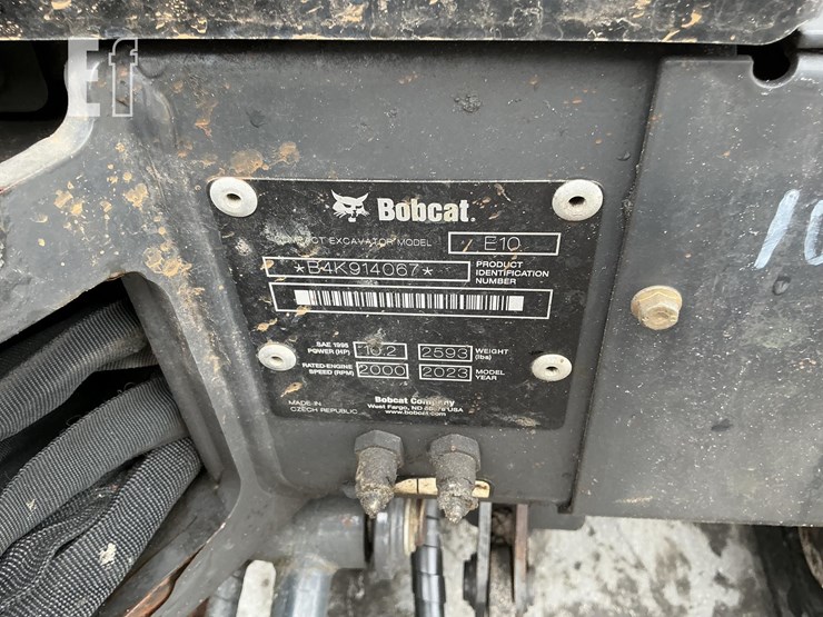 2023-bobcat-e10-image-17