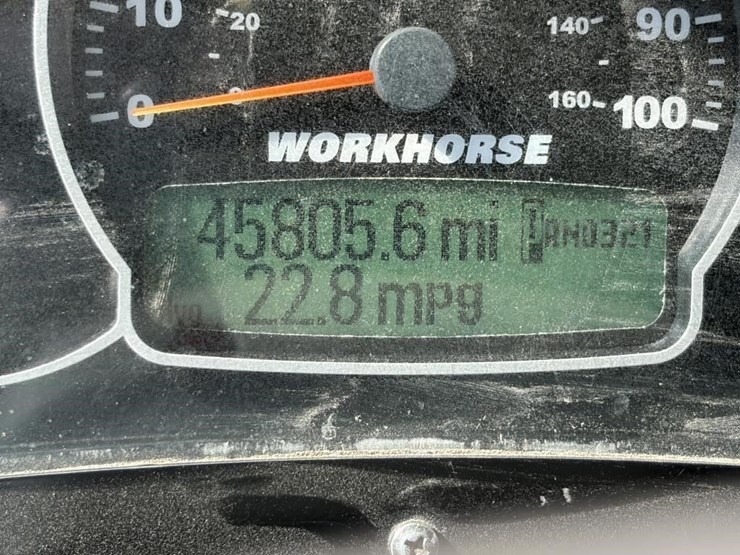 2008-workhorse-w62-image-26