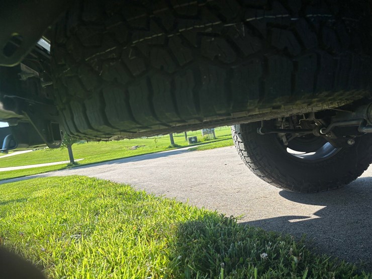 #2170-•-2023-jeep-gladiator-pickup-image-79