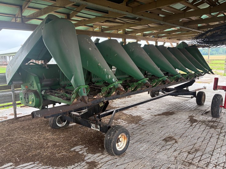 john-deere-8-image-1