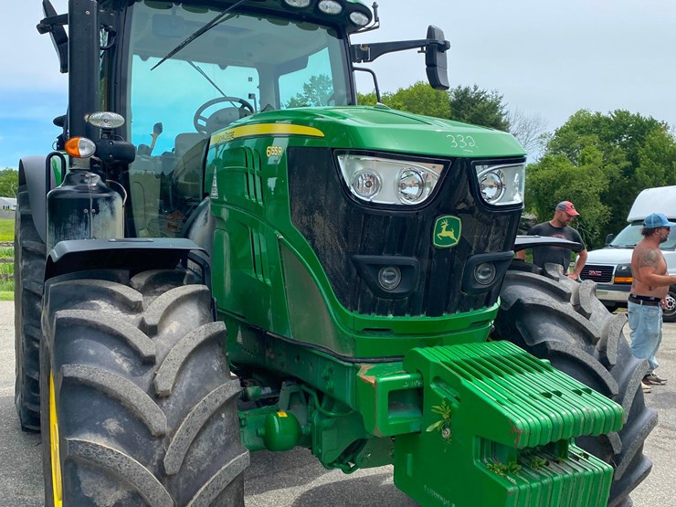 2022-john-deere-6155r-image-3