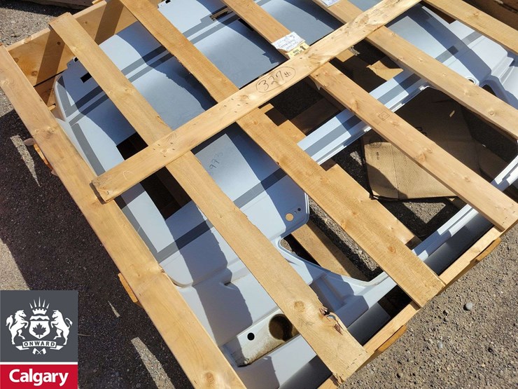 crate-of-a-bus-panel..96"x104"-image-7