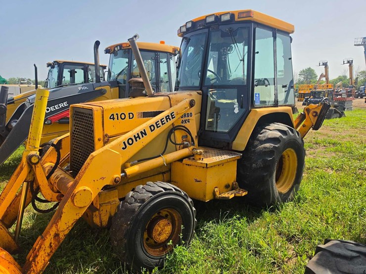 deere-410d-image-2