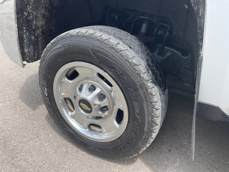2017-chevrolet-2500-image-11