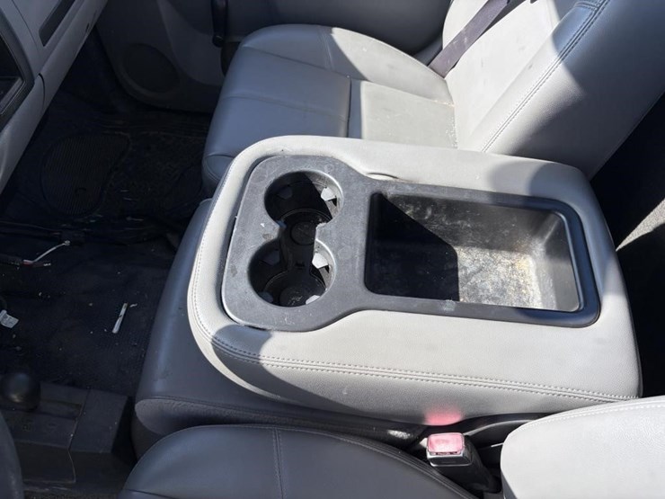 2011-chevrolet-silverado-1500-image-17