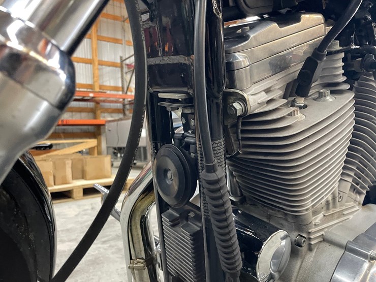 #300-•-2000-harley-davidson-883-sportster-(has-wi-title)-image-37