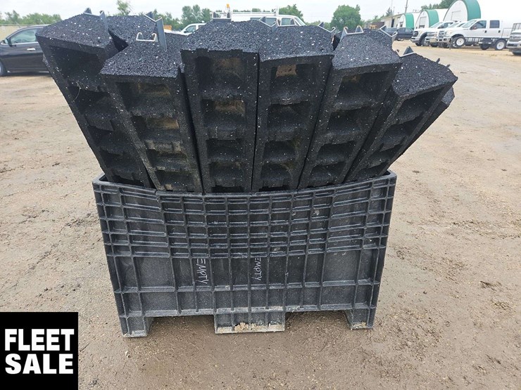 1-crate-of-c--port-pipe-supports-image-5