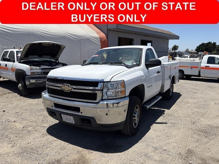 2011-chevrolet-silverado-2500-image-1