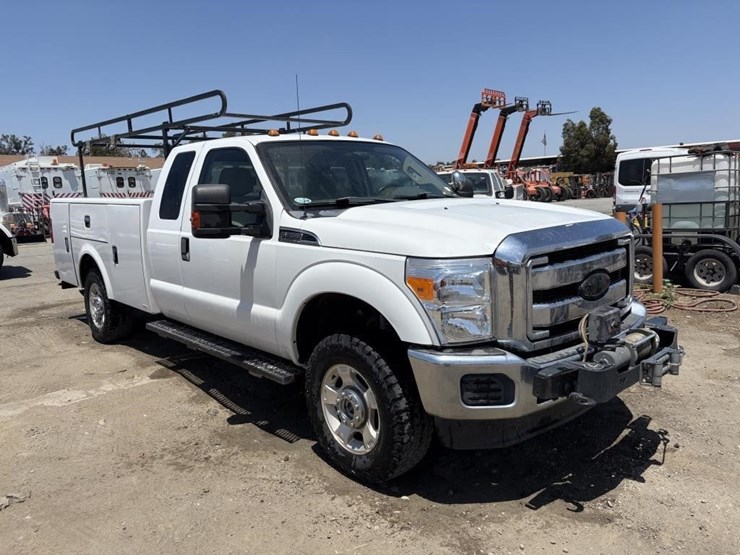 2011-ford-f350-image-2