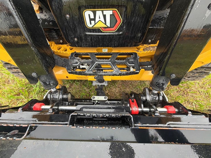 2026-caterpillar-255-image-17