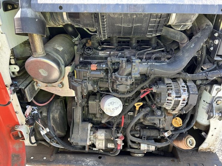 2021-bobcat-s450-image-13