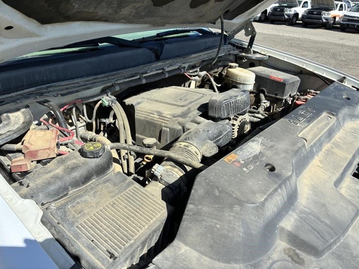 2012-gmc-sierra-2500-image-8