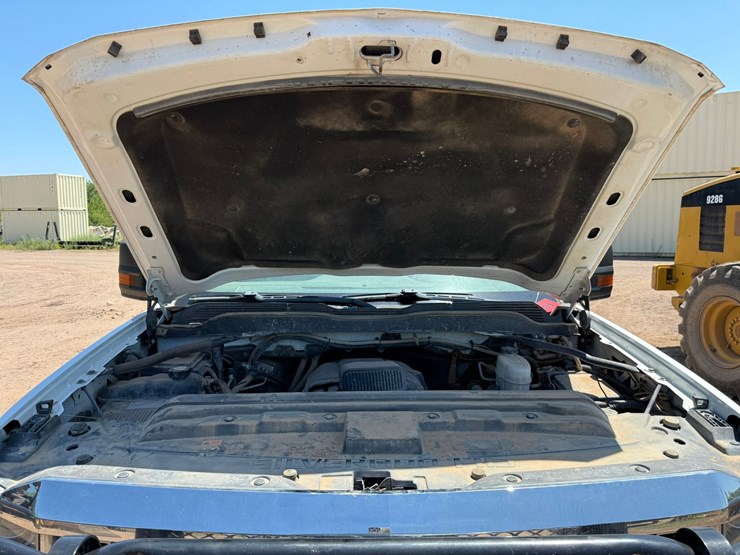 2019-chevrolet-2500hd-image-10