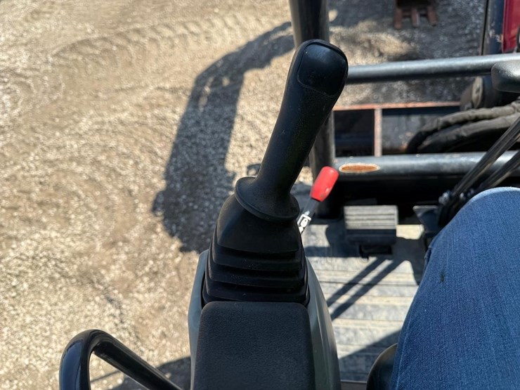 yanmar-vio35-6a-image-23