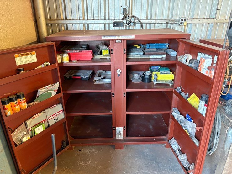 jobox-5’-x-2.5’-x-5’-2-door-cabinet-w/-contents-image-2