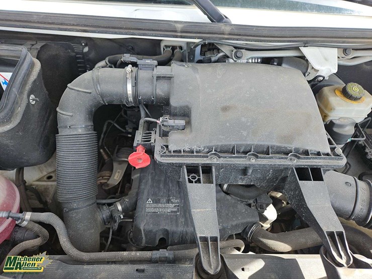 2021-mercedes-benz-sprinter-c240-turbo-diesel-cargo-van-image-26