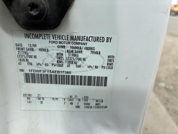 2010-ford-f350-image-18