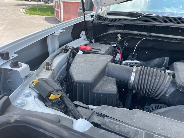 2025-chevrolet-2500-image-51