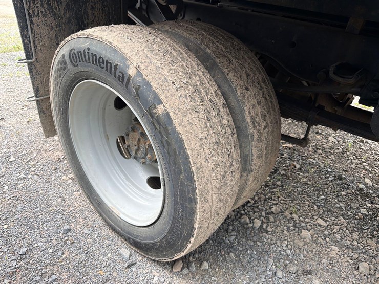 2024-ford-f550-image-9