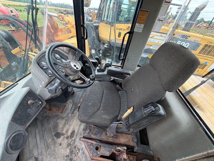 caterpillar-it28-image-19