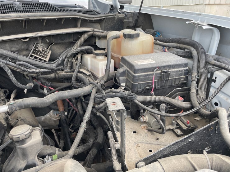 2021-chevrolet-3500-image-52