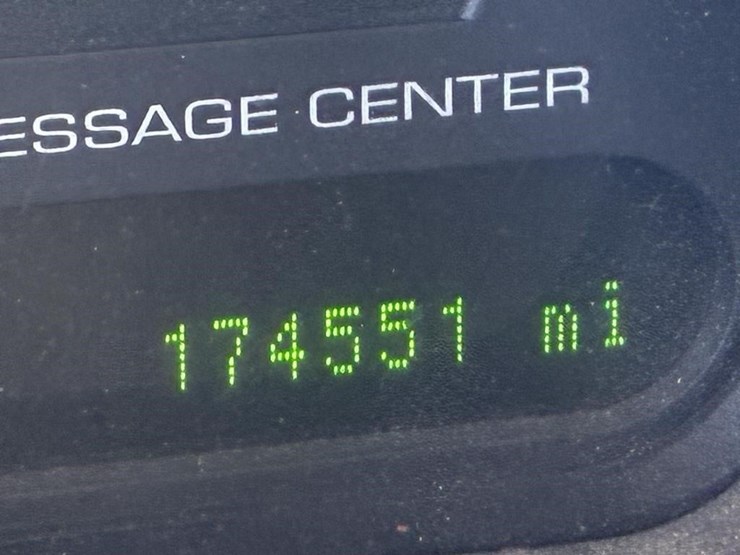 2005-ford-explorer-image-15