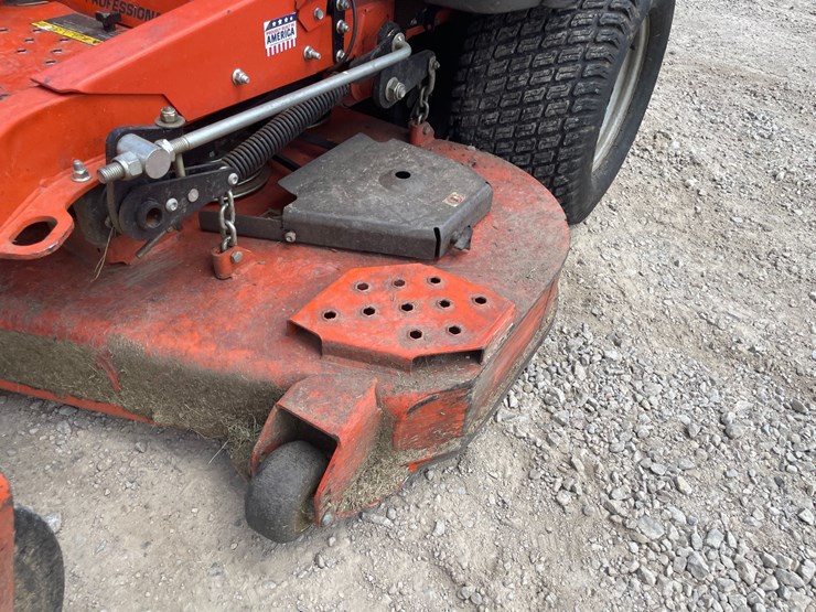 #4861-•-husqvarna-professional-z560x-zero-turn-lawn-mower-image-9
