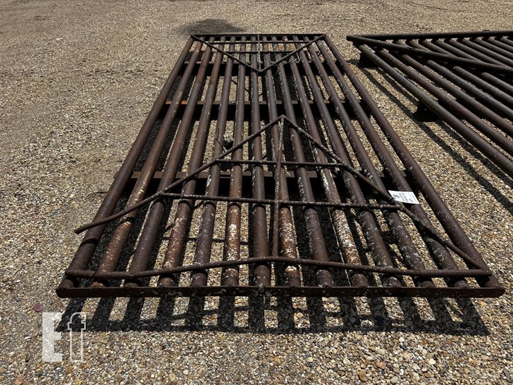 cattle-gap-14'-x-6'-7237-image-1