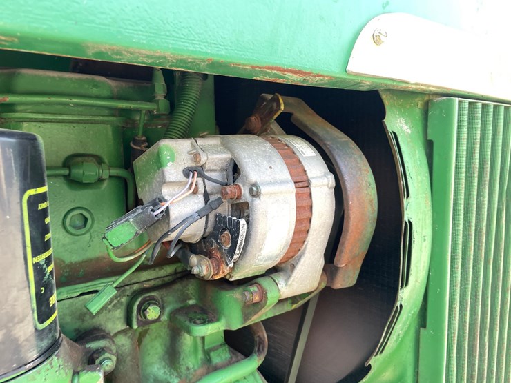 john-deere-4020-image-30
