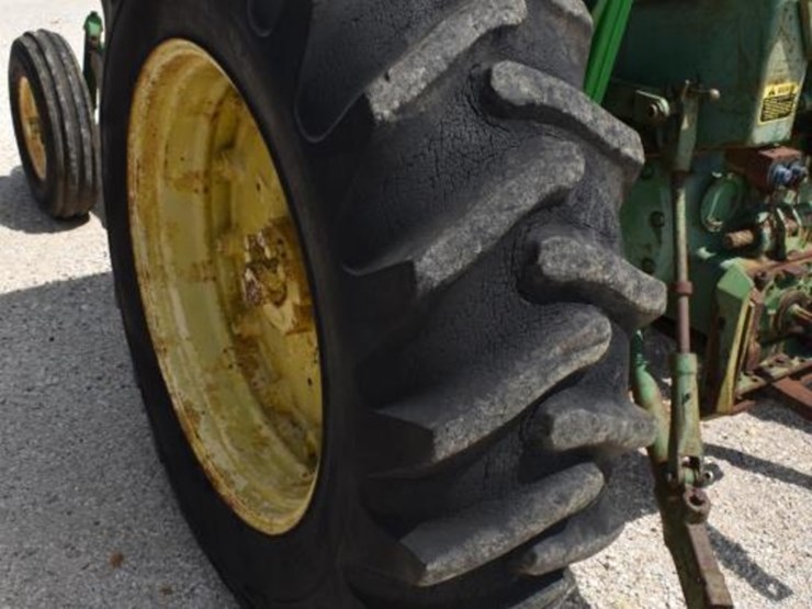 john-deere-4020-image-9