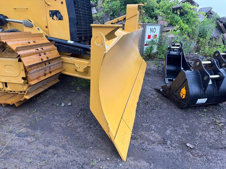 2018-caterpillar-d3k2-lgp-image-15