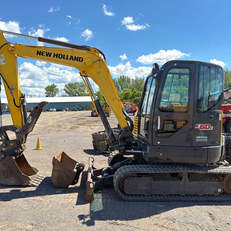 2019 NEW HOLLAND E60C