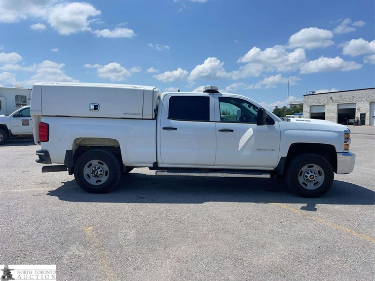 2019-chevrolet-silverado-2500hd-image-4