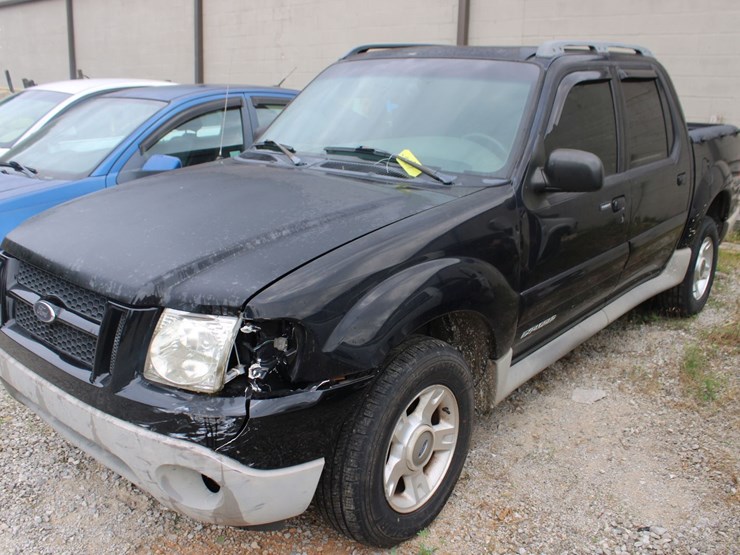 2002-ford-explorer-sport-trac-image-1