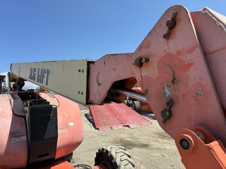 2002-jlg-600aj-image-20