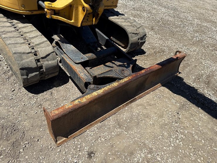 deere-50d-image-10