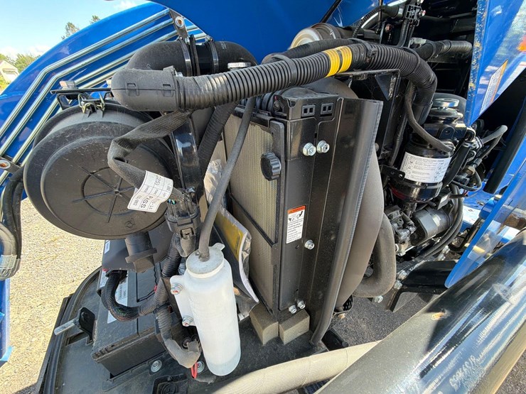 new-holland-workmaster-35-image-13
