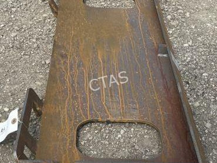 #101-•-skid-steer-dingo-mounting-plate-image-2