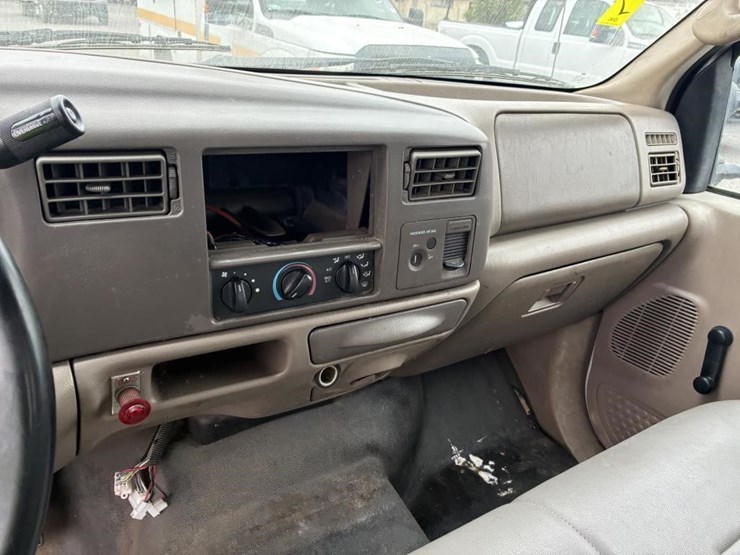 2004-ford-f250-image-22