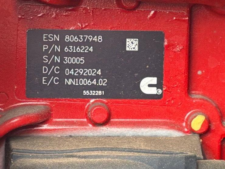 2025-kenworth-t880-image-16