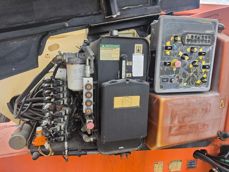 jlg-600aj-image-10